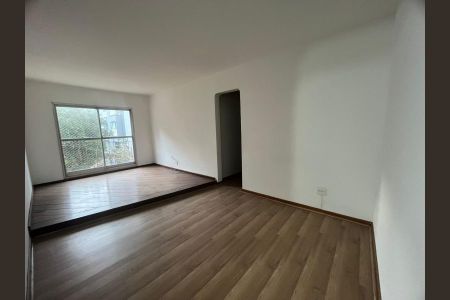 Apartamento à venda com 65m², 3 quartos e 1 vagaFoto 01