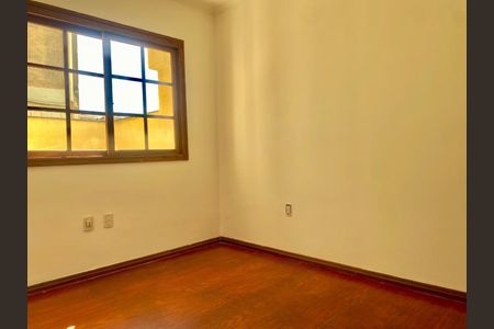 Quarto 2 de apartamento à venda com 2 quartos, 55m² em Passo d’Areia, Porto Alegre