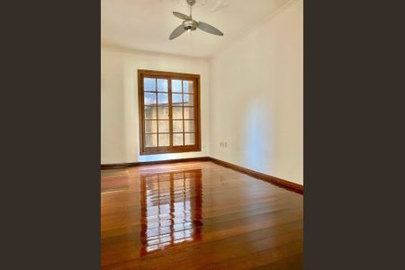 Sala de apartamento à venda com 2 quartos, 55m² em Passo d’Areia, Porto Alegre