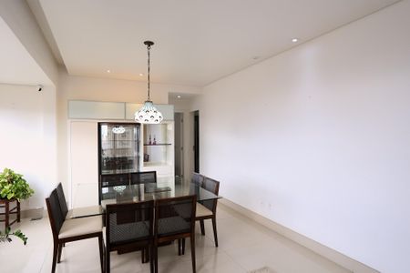 Apartamento à venda com 115m², 3 quartos e 2 vagasSala