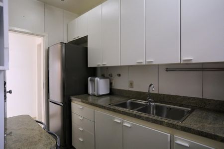 Apartamento à venda com 115m², 3 quartos e 2 vagasCozinha