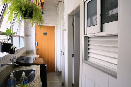 Apartamento à venda com 115m², 3 quartos e 2 vagasÁrea de Serviço