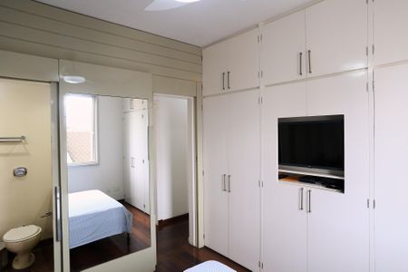 Apartamento à venda com 115m², 3 quartos e 2 vagasSuíte