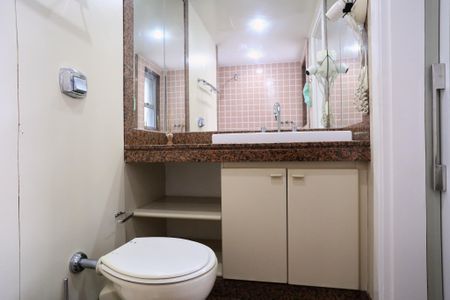 Apartamento à venda com 115m², 3 quartos e 2 vagasBanheiro da Suíte