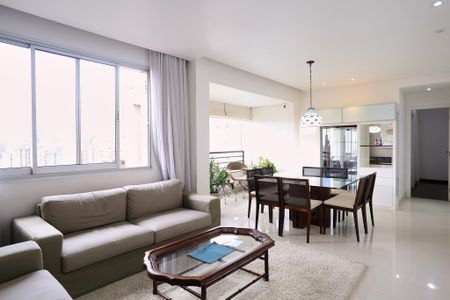 Apartamento à venda com 115m², 3 quartos e 2 vagasSala