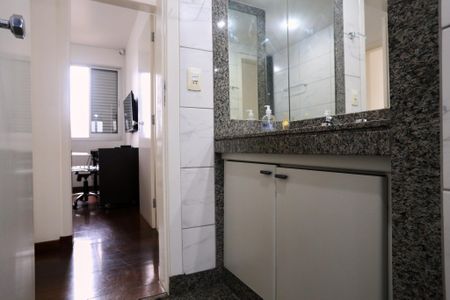 Apartamento à venda com 115m², 3 quartos e 2 vagasBanheiro