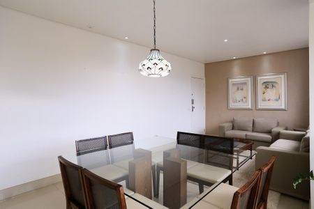 Apartamento à venda com 115m², 3 quartos e 2 vagasSala