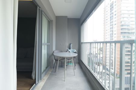 Apartamento para alugar com 38m², 1 quarto e sem vagaVaranda