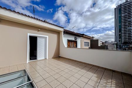 Casa à venda com 150m², 4 quartos e 2 vagasVaranda