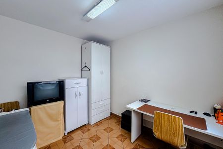 Casa à venda com 150m², 4 quartos e 2 vagasQuarto de Serviço