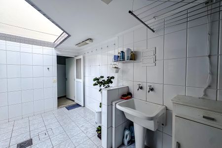 Casa à venda com 150m², 4 quartos e 2 vagasÁrea externa