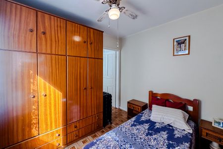 Casa à venda com 150m², 4 quartos e 2 vagasQuarto de Serviço