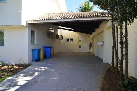 Garagem de casa de condomínio para alugar com 3 quartos, 800m² em Barra da Tijuca, Rio de Janeiro