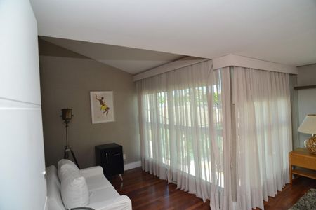 Suíte de casa de condomínio para alugar com 3 quartos, 800m² em Barra da Tijuca, Rio de Janeiro