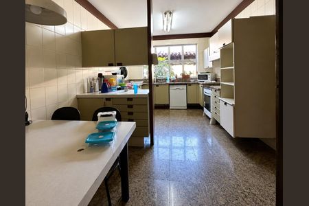 Casa à venda com 2281m², 6 quartos e 6 vagas Casa à venda com 2281m², 6 quartos e 6 vagasFoto 12