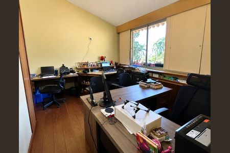 Casa à venda com 2281m², 6 quartos e 6 vagas Casa à venda com 2281m², 6 quartos e 6 vagasFoto 06