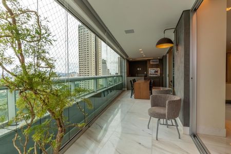 Foto 12 de apartamento à venda com 4 quartos, 259m² em Jardim da Torre, Nova Lima