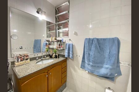 Apartamento para alugar com 70m², 2 quartos e 1 vaga