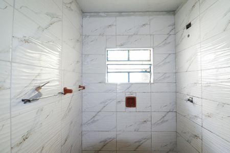 Banheiro de casa para alugar com 1 quarto, 65m² em Casa Verde Alta, São Paulo