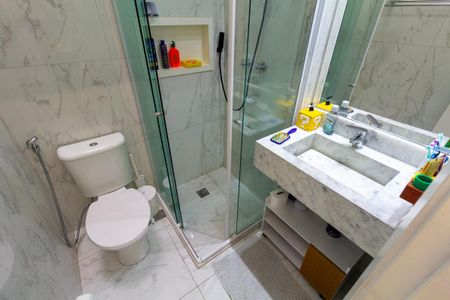 Casa de condomínio à venda com 199m², 3 quartos e 2 vagas Casa de condomínio à venda com 199m², 3 quartos e 2 vagasBanheiro 1