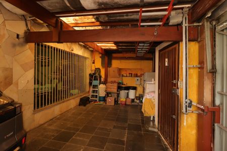 Garagem de casa à venda com 3 quartos, 300m² em Jardim Bela Vista, Santo André
