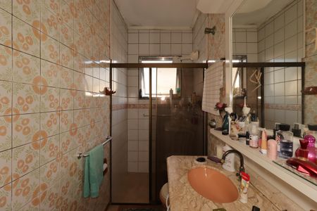 Banheiro da Suíte de casa à venda com 3 quartos, 300m² em Jardim Bela Vista, Santo André