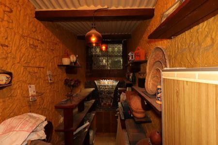 Adega de casa à venda com 3 quartos, 300m² em Jardim Bela Vista, Santo André