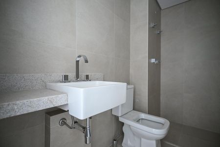 Apartamento para alugar com 140m², 3 quartos e 2 vagasBanheiro Suíte 1