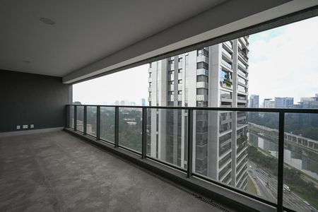 Apartamento para alugar com 140m², 3 quartos e 2 vagasVaranda