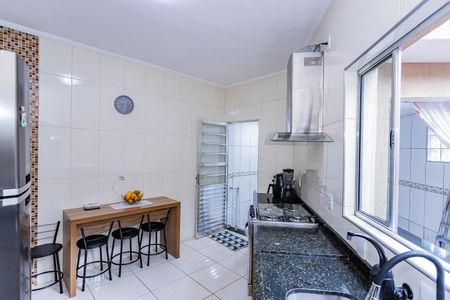 Casa à venda com 91m², 3 quartos e 2 vagas Casa à venda com 91m², 3 quartos e 2 vagasCozinha