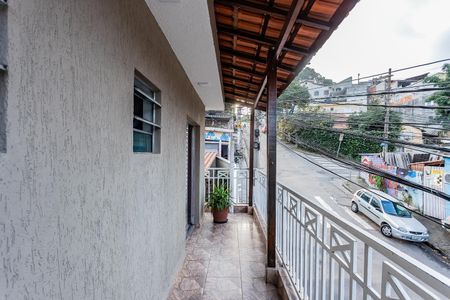 Casa à venda com 91m², 3 quartos e 2 vagas Casa à venda com 91m², 3 quartos e 2 vagasVaranda Quarto 1