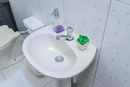 Lavabo de casa à venda com 3 quartos, 91m² em Vila Mirante, São Paulo