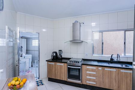 Casa à venda com 91m², 3 quartos e 2 vagas Casa à venda com 91m², 3 quartos e 2 vagasCozinha