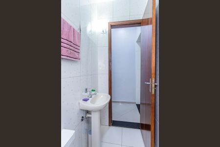 Casa à venda com 91m², 3 quartos e 2 vagas Casa à venda com 91m², 3 quartos e 2 vagasLavabo