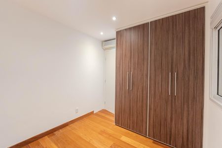 Apartamento à venda com 76m², 2 quartos e 2 vagas Apartamento à venda com 76m², 2 quartos e 2 vagasQuarto 1