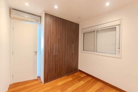 Apartamento à venda com 76m², 2 quartos e 2 vagas Apartamento à venda com 76m², 2 quartos e 2 vagasQuarto 1