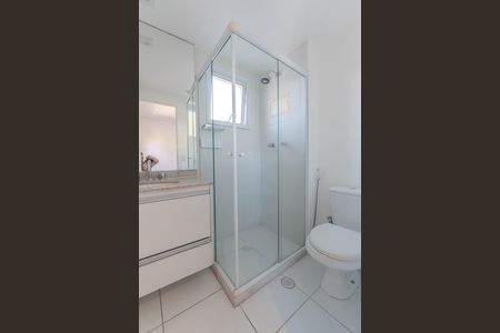 Apartamento à venda com 76m², 2 quartos e 2 vagas Apartamento à venda com 76m², 2 quartos e 2 vagasBanheiro da Suíte 1