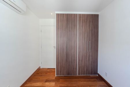 Apartamento à venda com 76m², 2 quartos e 2 vagas Apartamento à venda com 76m², 2 quartos e 2 vagasSuíte 1