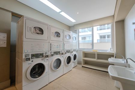 Apartamento à venda com 76m², 2 quartos e 2 vagas Apartamento à venda com 76m², 2 quartos e 2 vagasLavanderia
