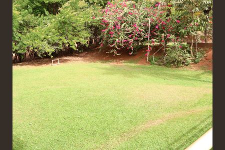 Casa de condomínio à venda com 300m², 3 quartos e 4 vagasArea verde