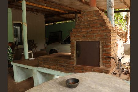 Casa de condomínio à venda com 300m², 3 quartos e 4 vagasChurrasqueira