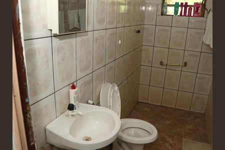 Casa de condomínio à venda com 300m², 3 quartos e 4 vagasBanheiro