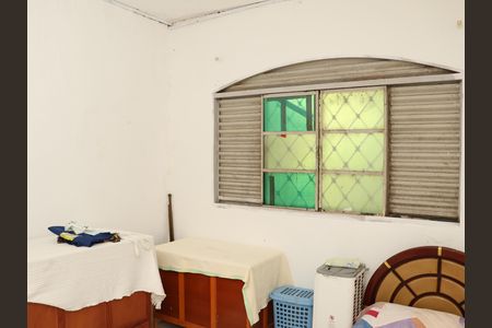 Casa de condomínio à venda com 300m², 3 quartos e 4 vagasquarto