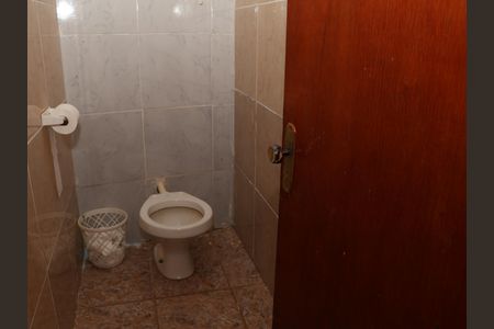 Casa de condomínio à venda com 300m², 3 quartos e 4 vagasbanheiro