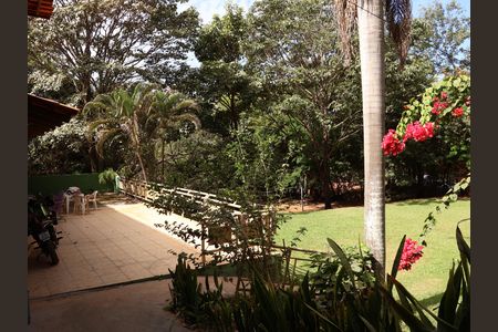 Casa de condomínio à venda com 300m², 3 quartos e 4 vagasarea verde