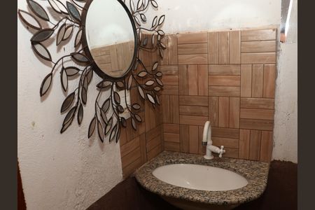 Casa de condomínio à venda com 300m², 3 quartos e 4 vagasBanheiro - torneira