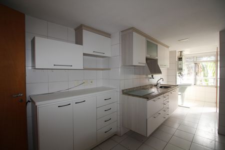 Apartamento à venda com 128m², 3 quartos e 2 vagasCozinha