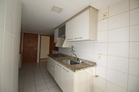 Apartamento à venda com 128m², 3 quartos e 2 vagasCozinha