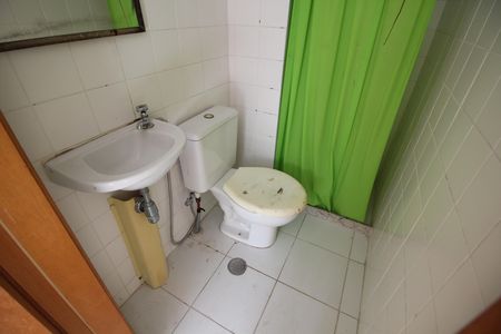 Apartamento à venda com 128m², 3 quartos e 2 vagasBanheiro de Serviço