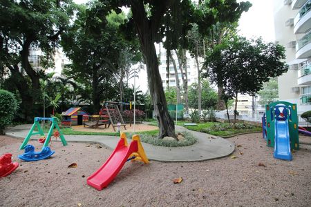 Apartamento à venda com 128m², 3 quartos e 2 vagasÁrea Comum